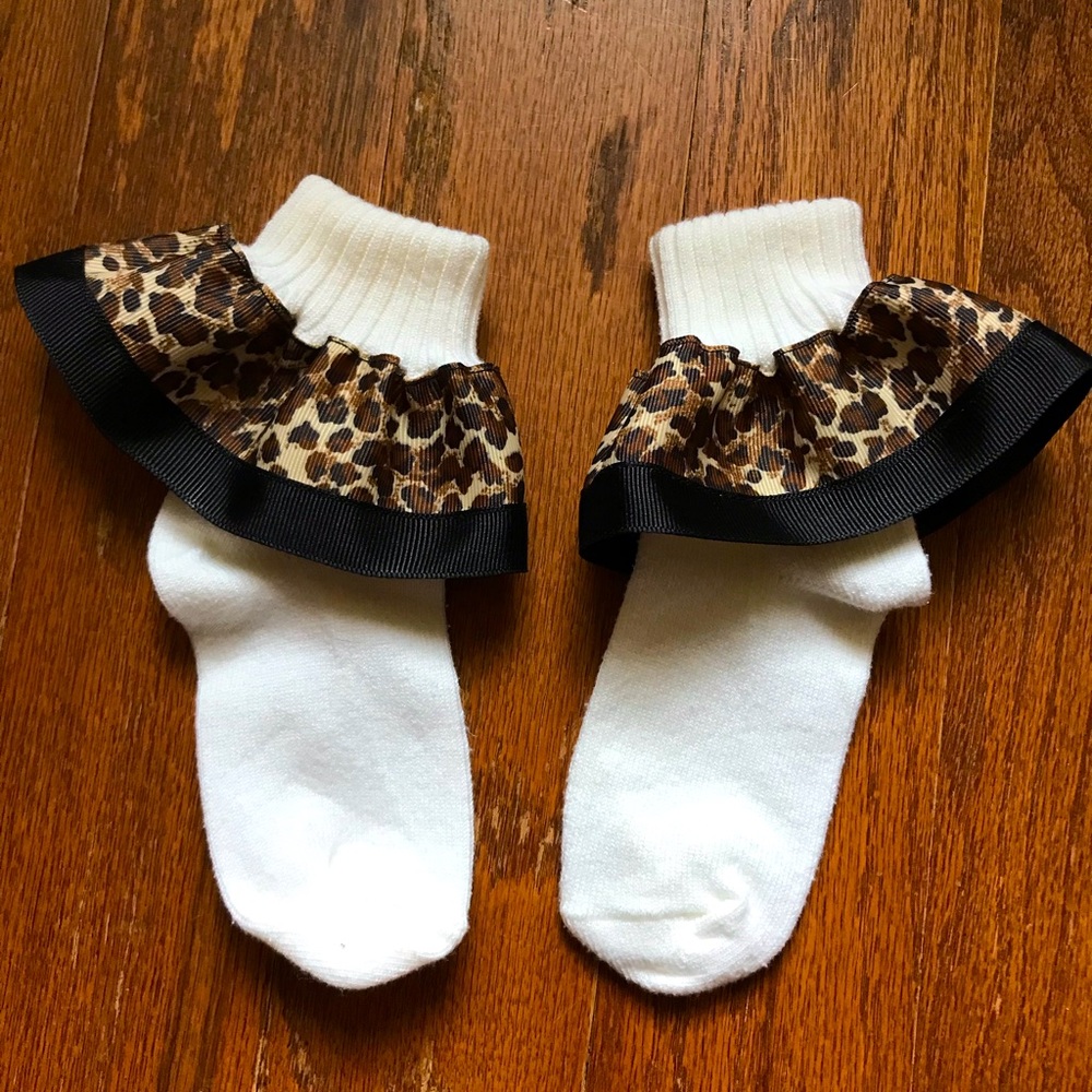 I’m Yours Girls Leopard Socks